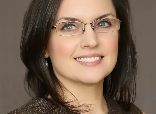 Headshot of Sarah Hulvershorn
